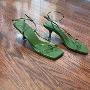 Jeffrey Cambell Fluxx strappy heel Size 9.5